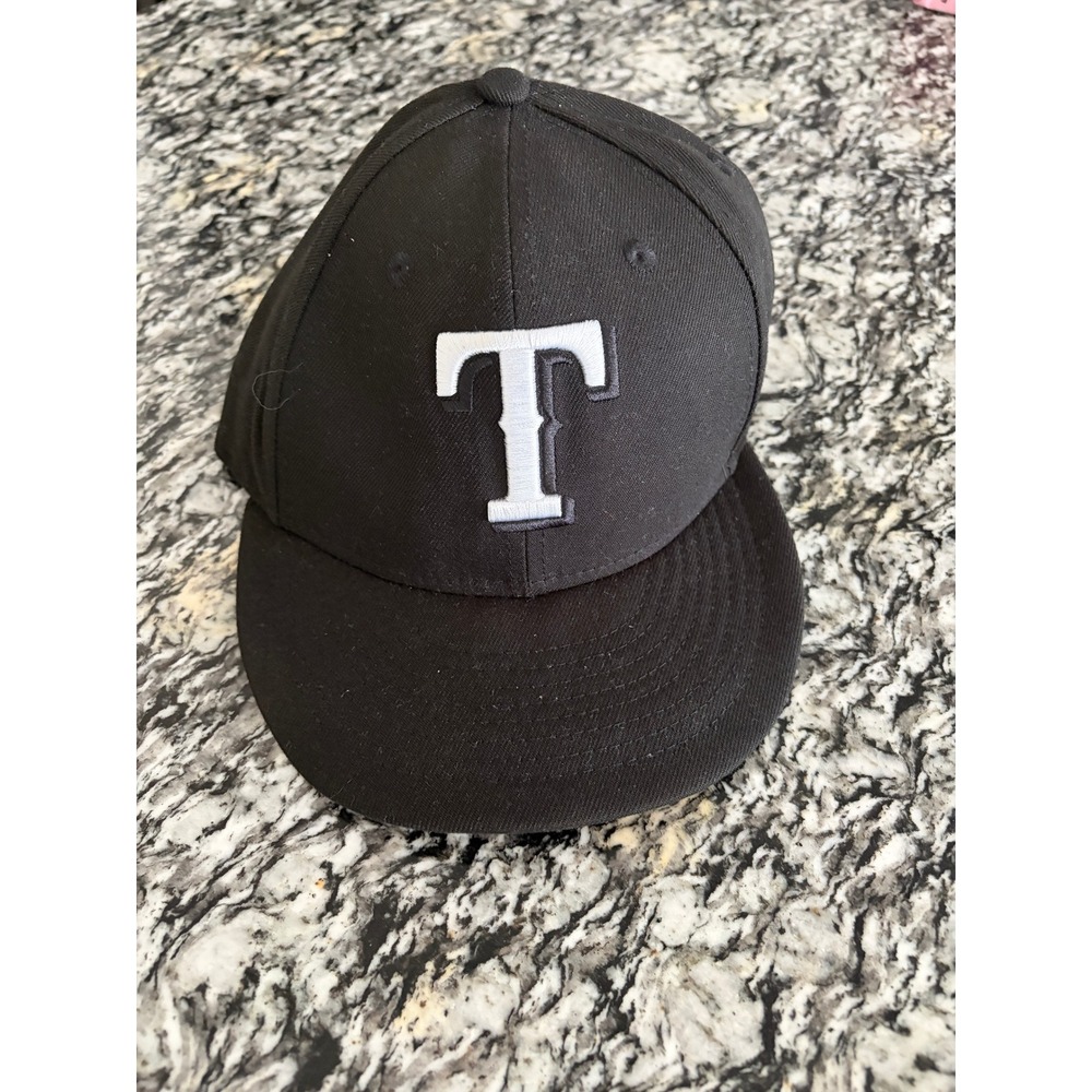 New Era 59FIFTY Texas Rangers Fitted Hat Black White MLB Cap Size 7 1/8